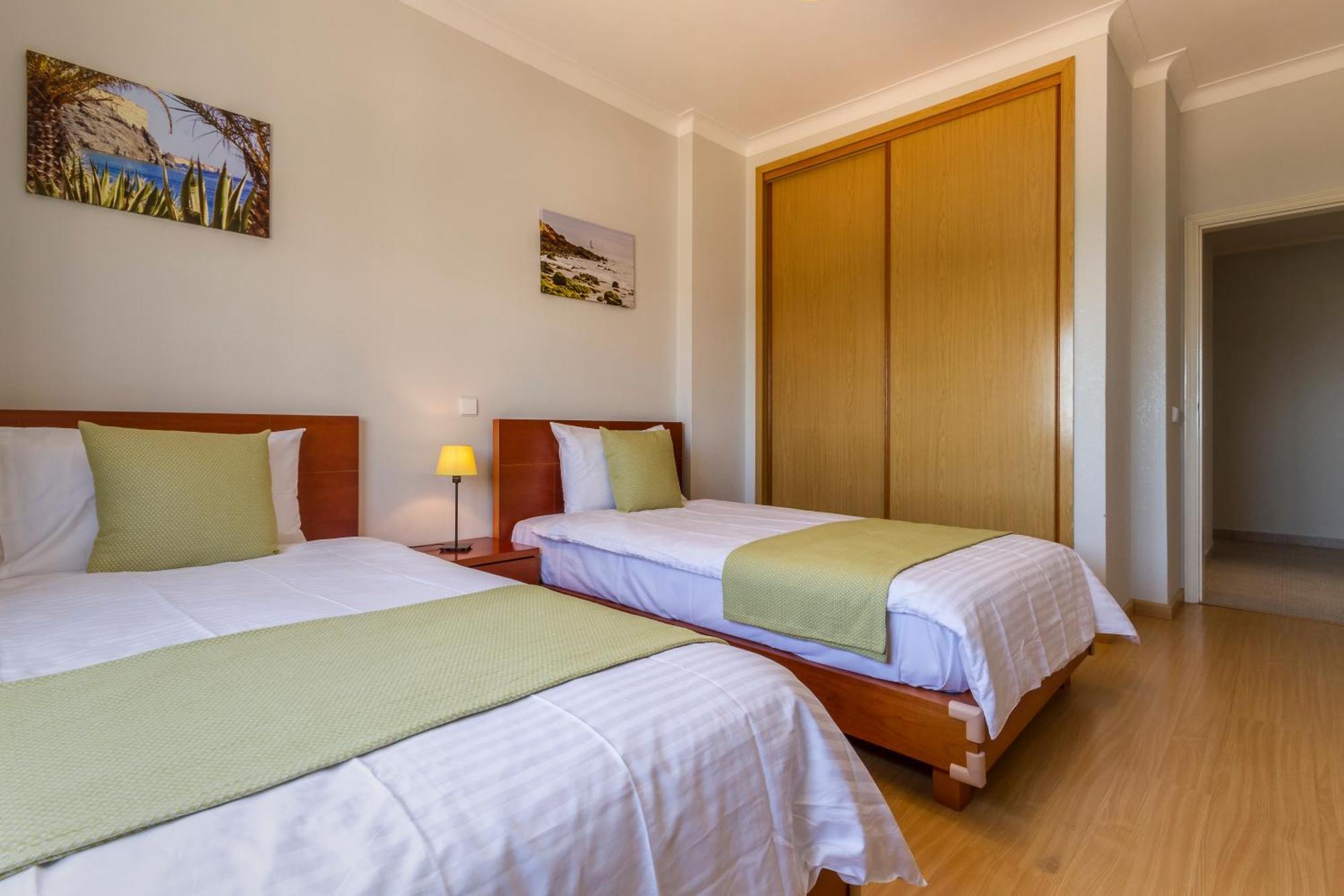 The Hoffy Beach Apartment Lagos Dış mekan fotoğraf