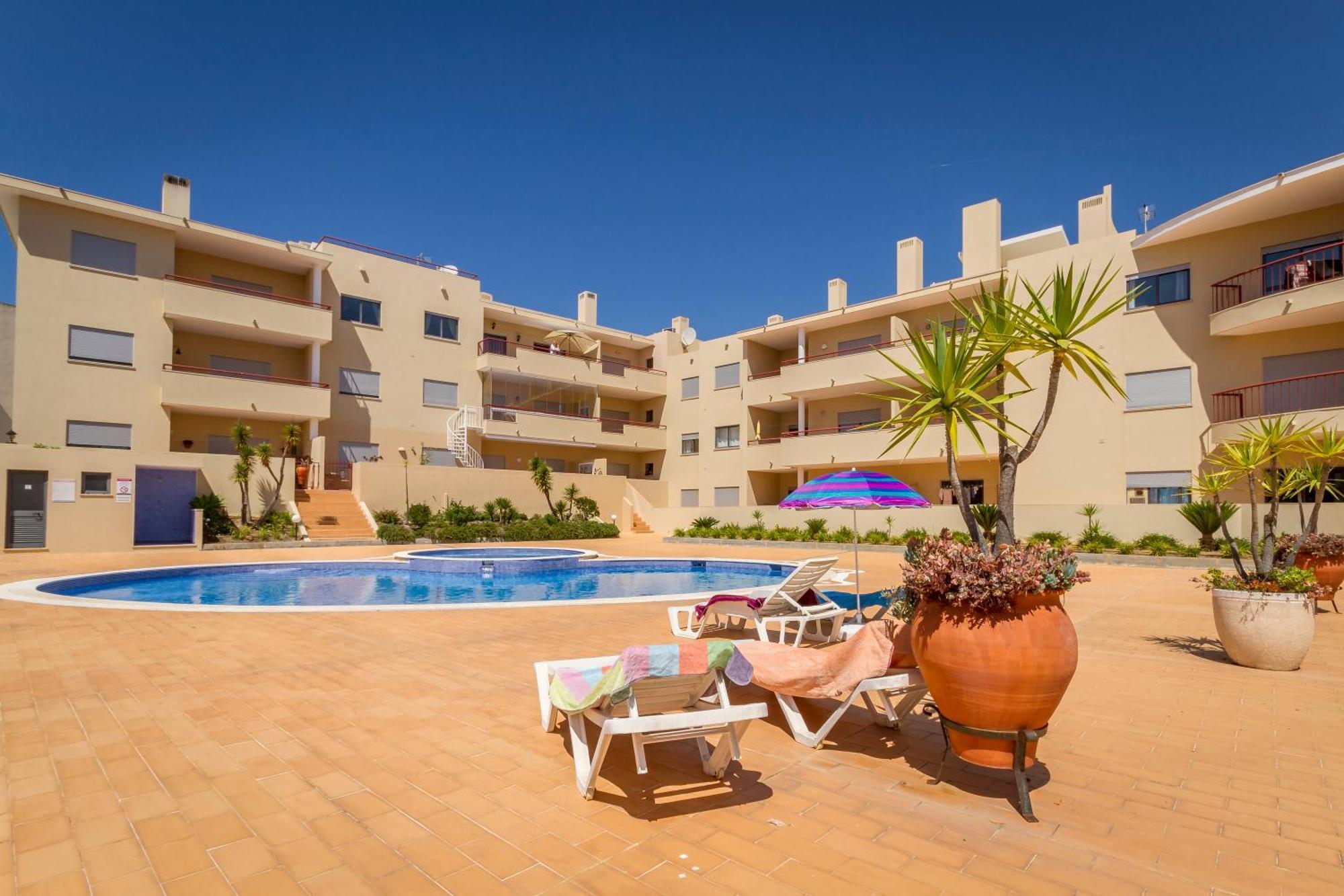 The Hoffy Beach Apartment Lagos Dış mekan fotoğraf