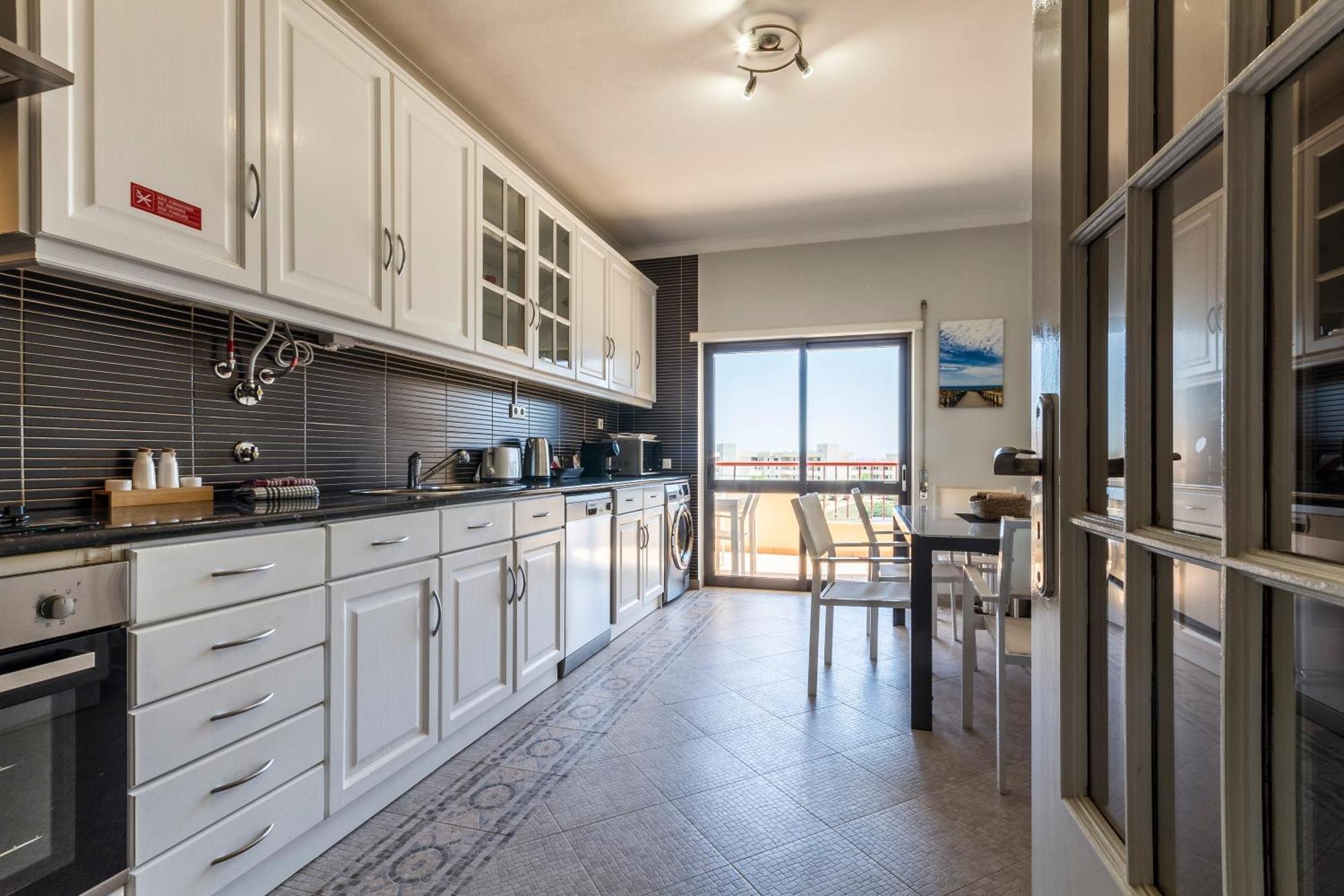 The Hoffy Beach Apartment Lagos Dış mekan fotoğraf