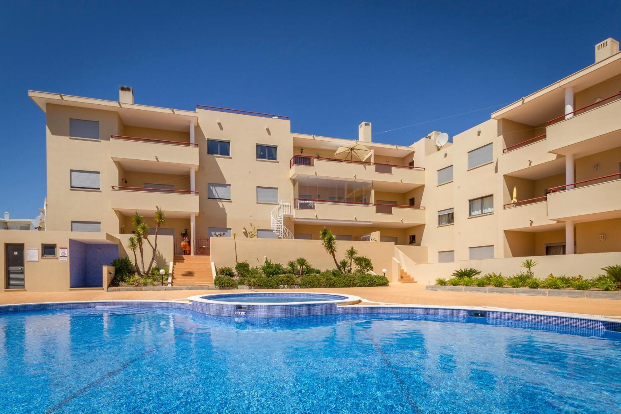 The Hoffy Beach Apartment Lagos Dış mekan fotoğraf
