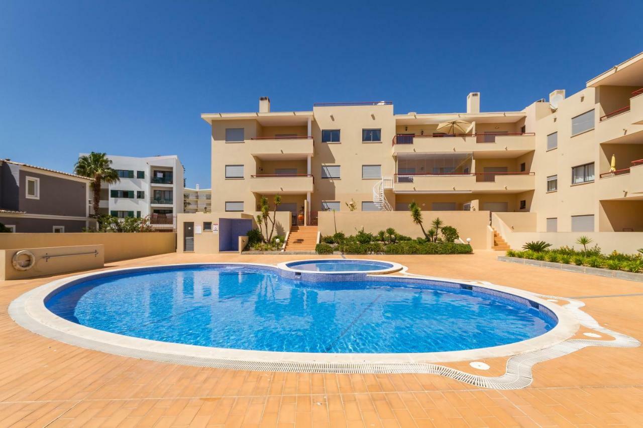 The Hoffy Beach Apartment Lagos Dış mekan fotoğraf