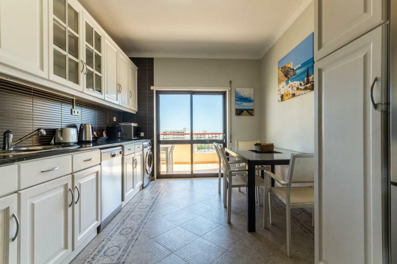The Hoffy Beach Apartment Lagos Dış mekan fotoğraf
