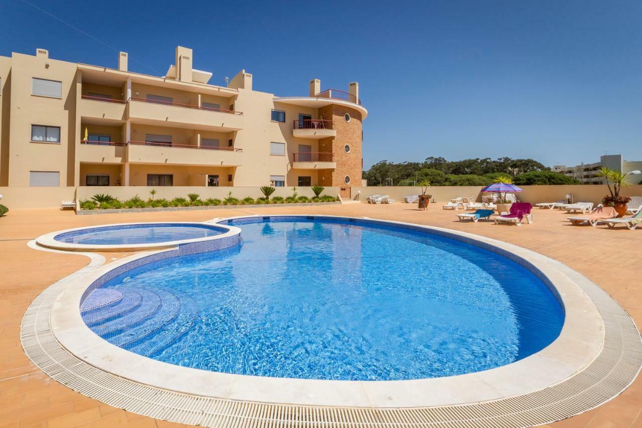 The Hoffy Beach Apartment Lagos Dış mekan fotoğraf