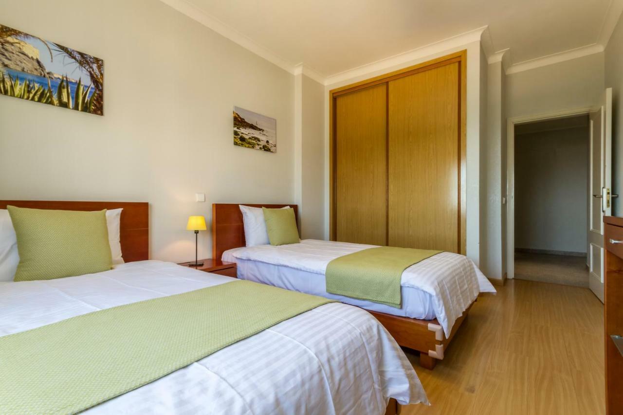 The Hoffy Beach Apartment Lagos Dış mekan fotoğraf